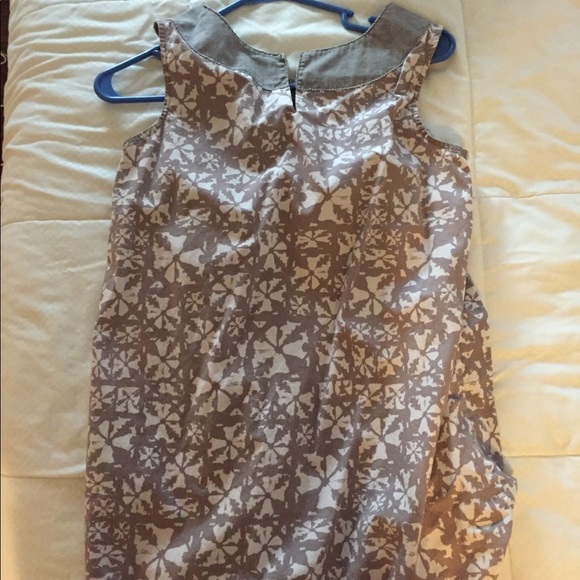 Tan floral tunic top XS - Picture 3 of 3
